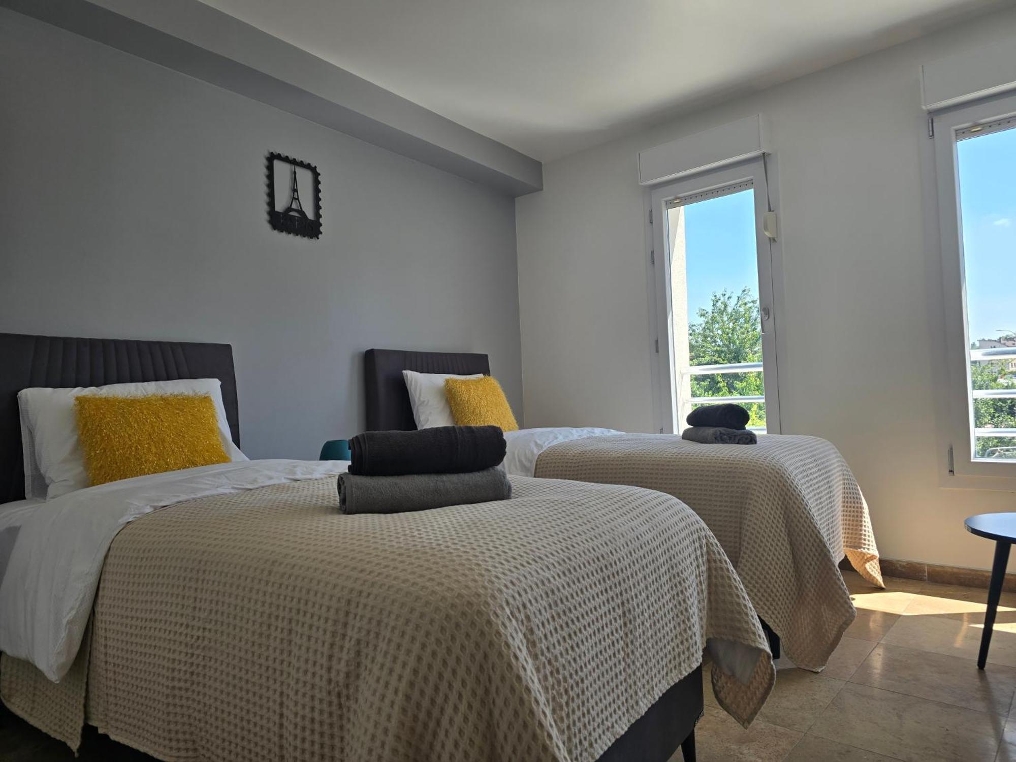 Appart'City Village Trappes Rom bilde